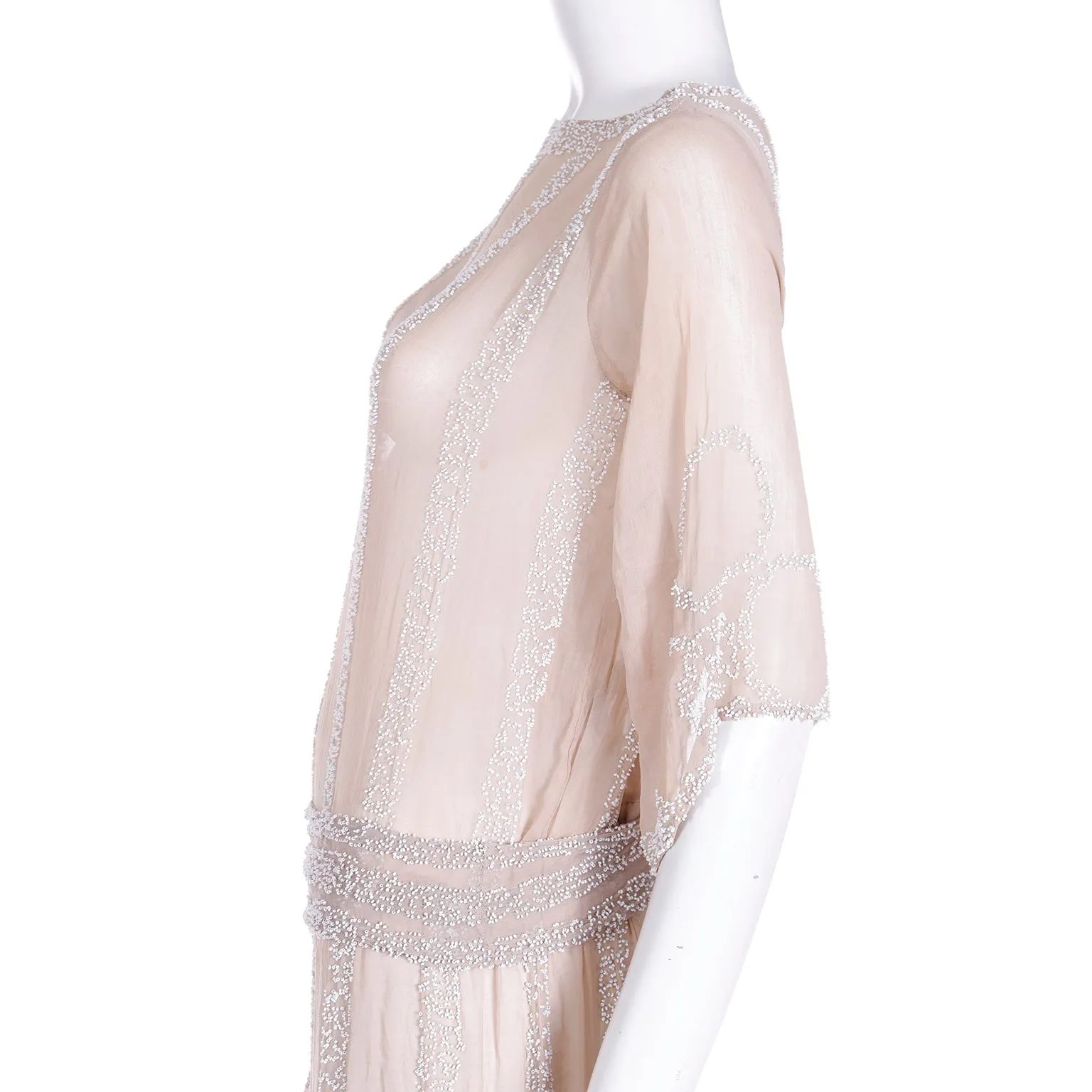 1920s Vintage Nude Sand Silk Beaded Flapper Dress w Beaded Belt