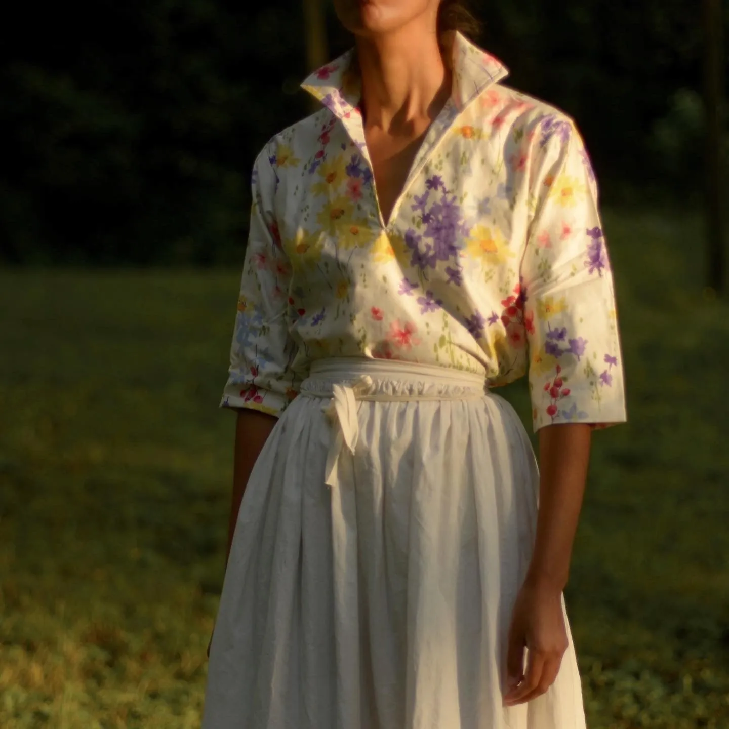 1960s deadstock polished cotton floral structured collar blouse