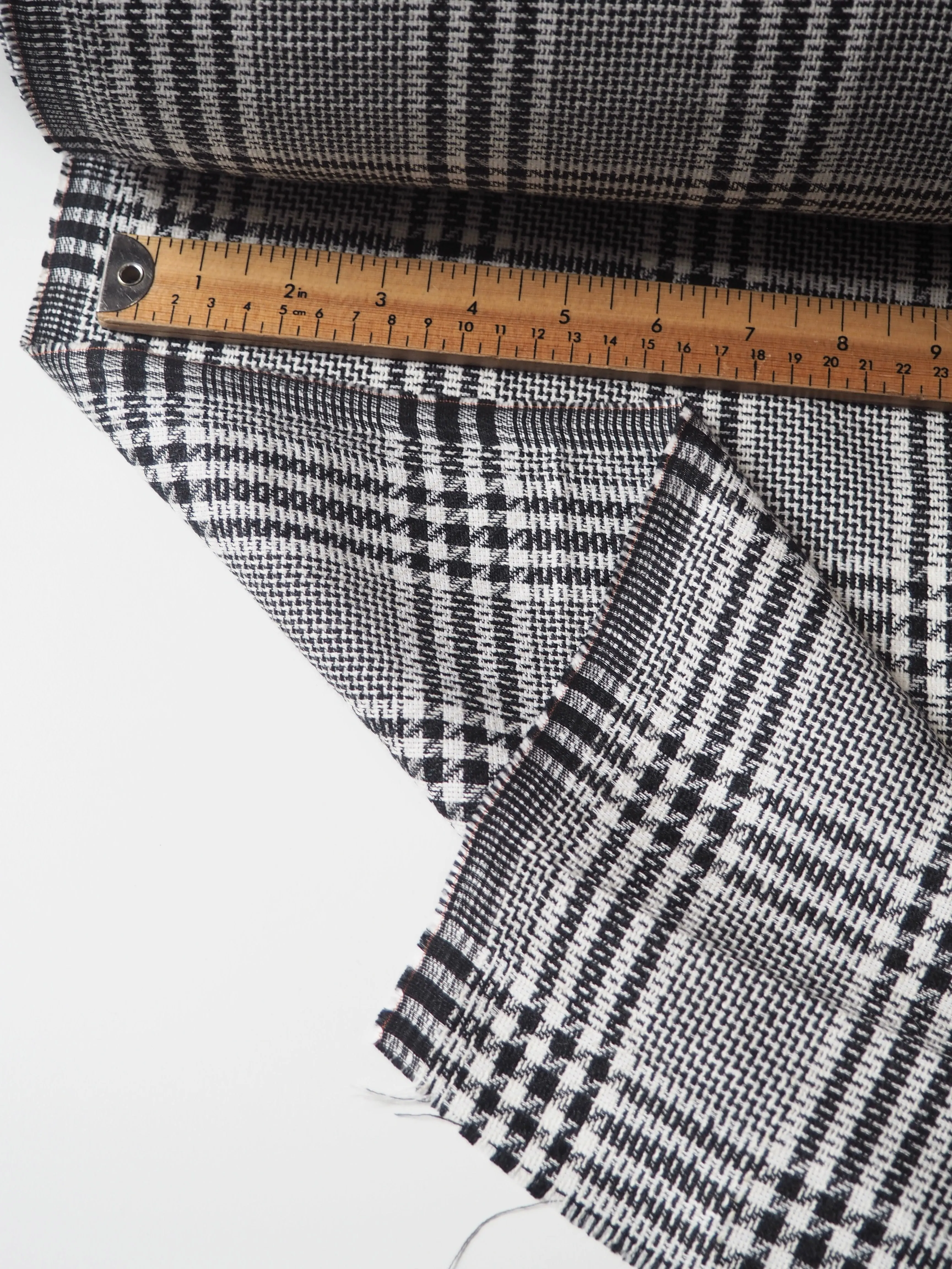 B W Check Linen/Cotton Jacquard