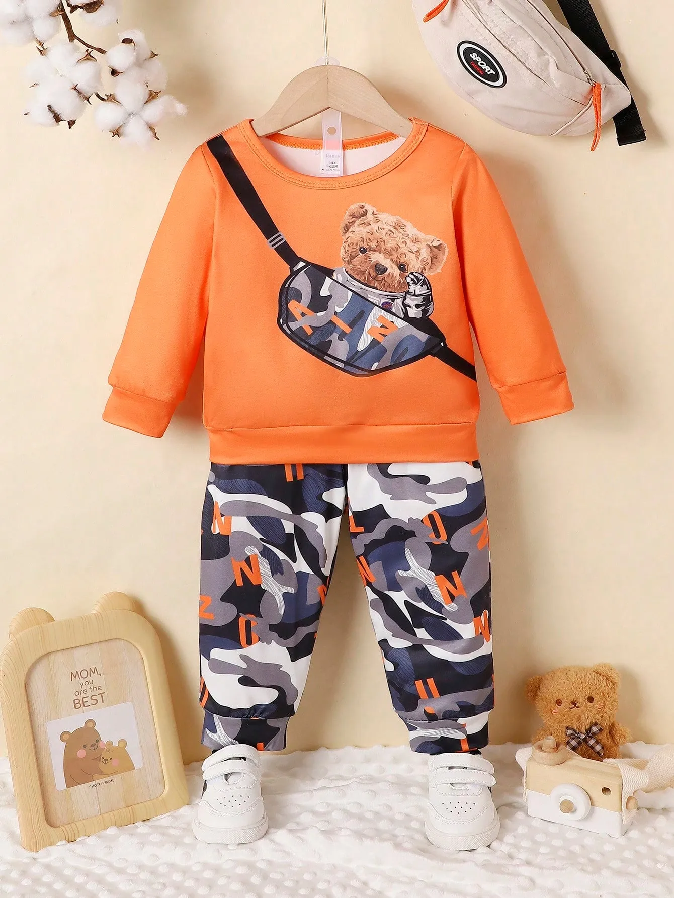 Baby Boy Bear Print Sweatshirt & Camo Print Sweatpants