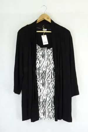 Bib Black And White Top And Cardigan M