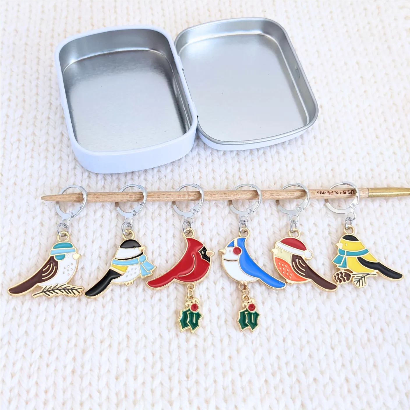 Christmas Birds Locking Stitch Markers Set of 6 with Storage Tin - Crochet Accessories