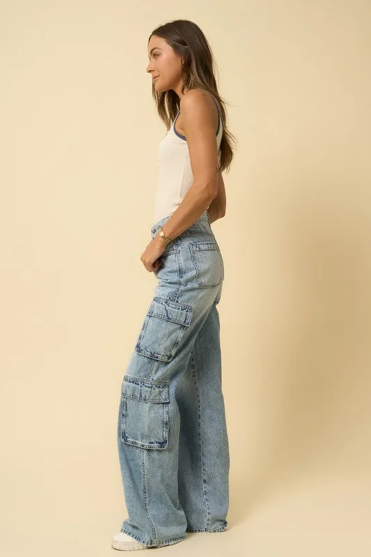 Crossover Relaxed Cargo Jeans