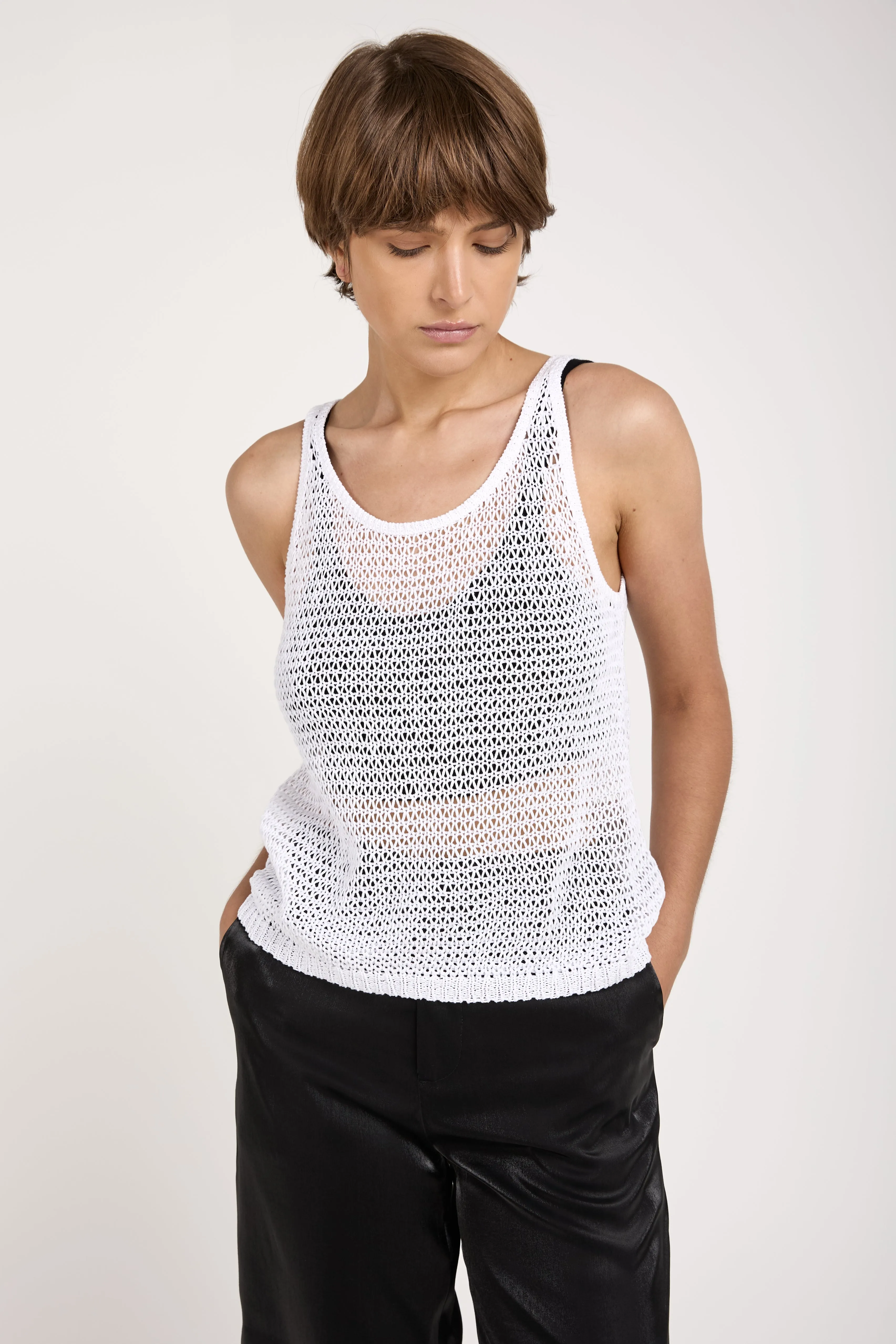 Dreyfuss Sleeveless Cotton Top in White