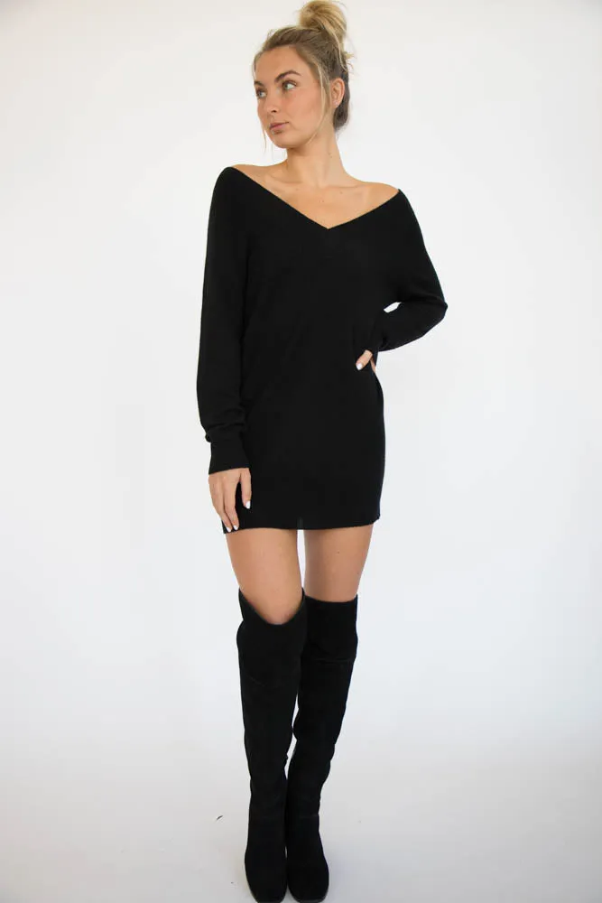 Eleis Collective -Double V Neck Tunic - Black