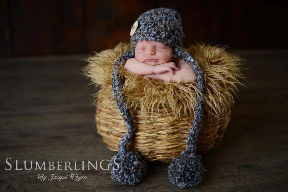 Newborn Button Pom Hat Blue Brown