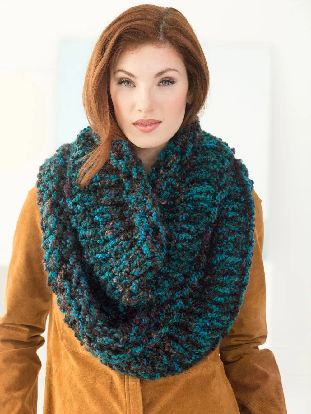 Quick Three-Strand Cowl (Knit)