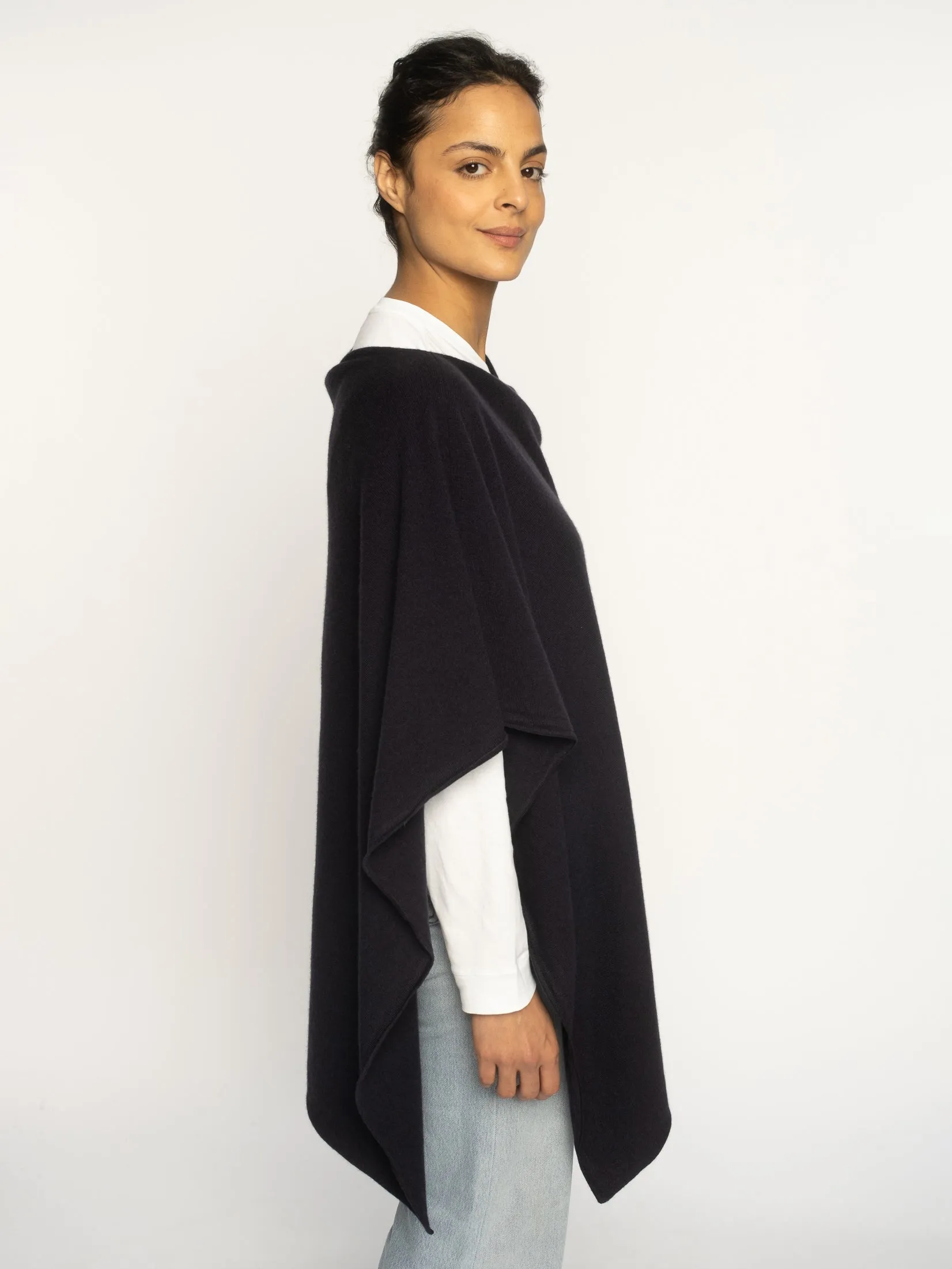 THE CLASSIC PONCHO | Navy blue