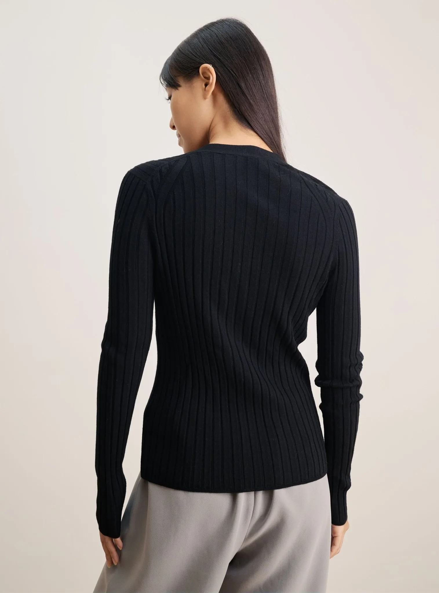 WENDY merino wool slim-fit cardigan (Black)