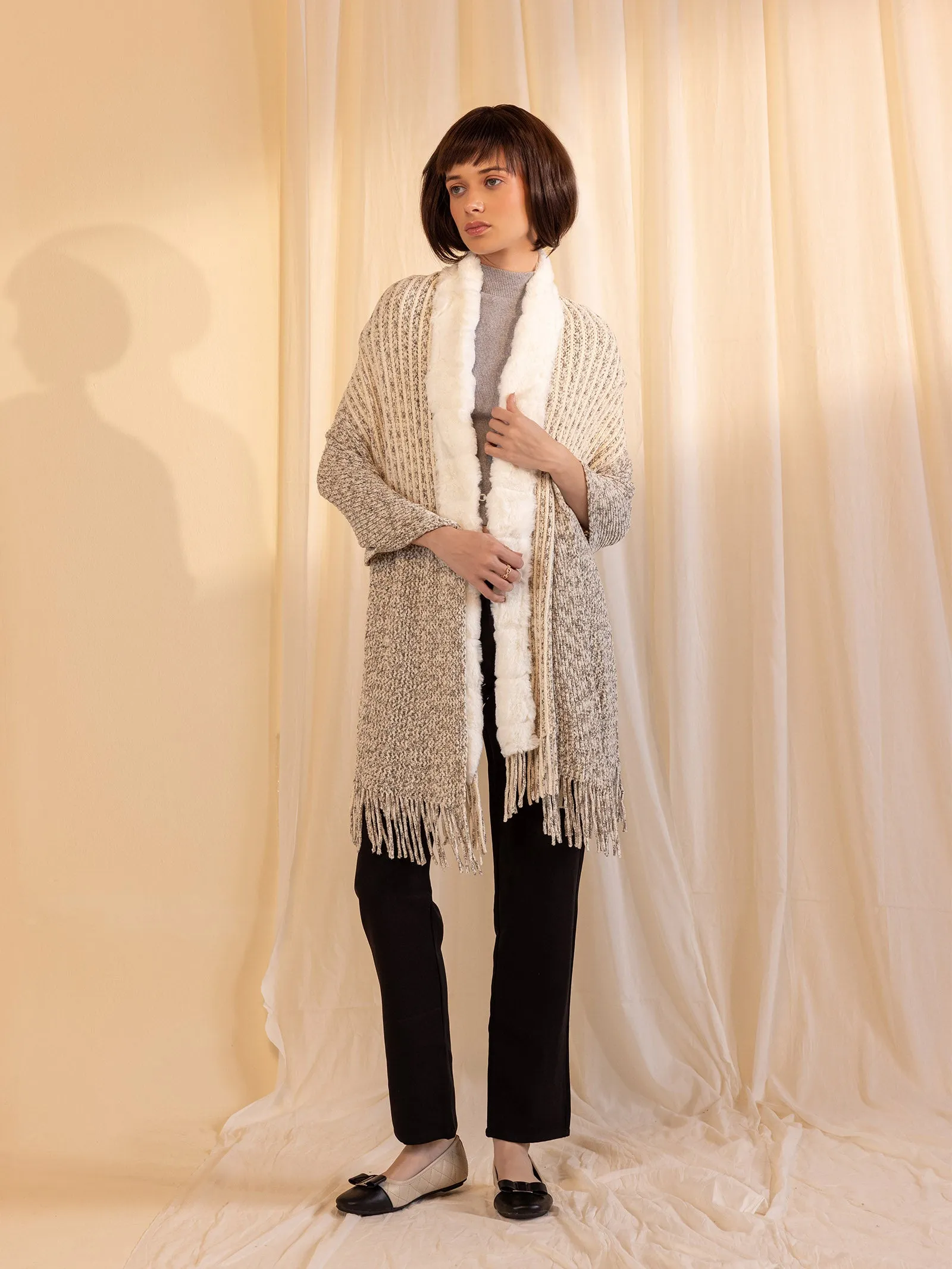 Woolen Fur Cape - Pearls